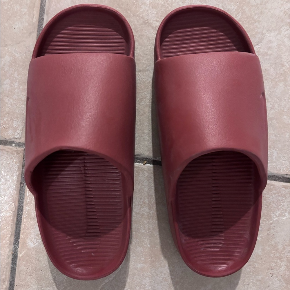 Nike Calm Slides